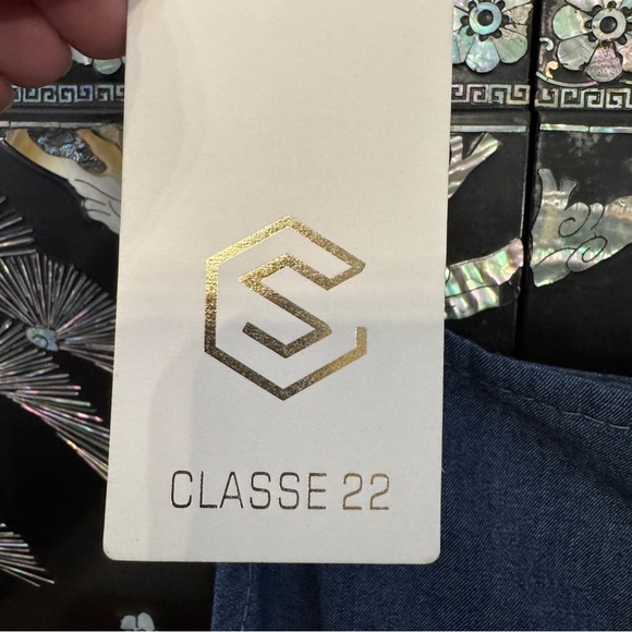 Classe 22 Italy Denim Jumper | Wide Leg, Adjustable Straps - Picture 4 of 8